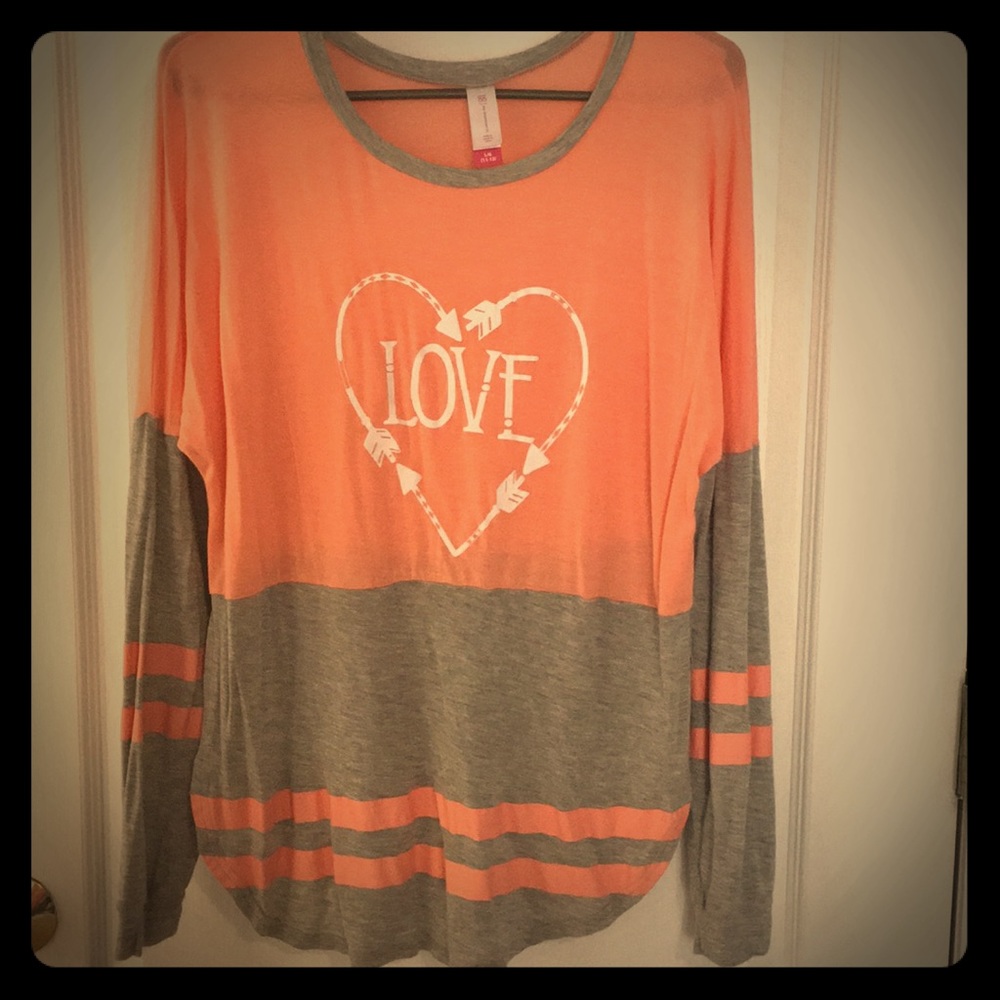 ‼️MUST HAVE ‼️ Long sleeve tee